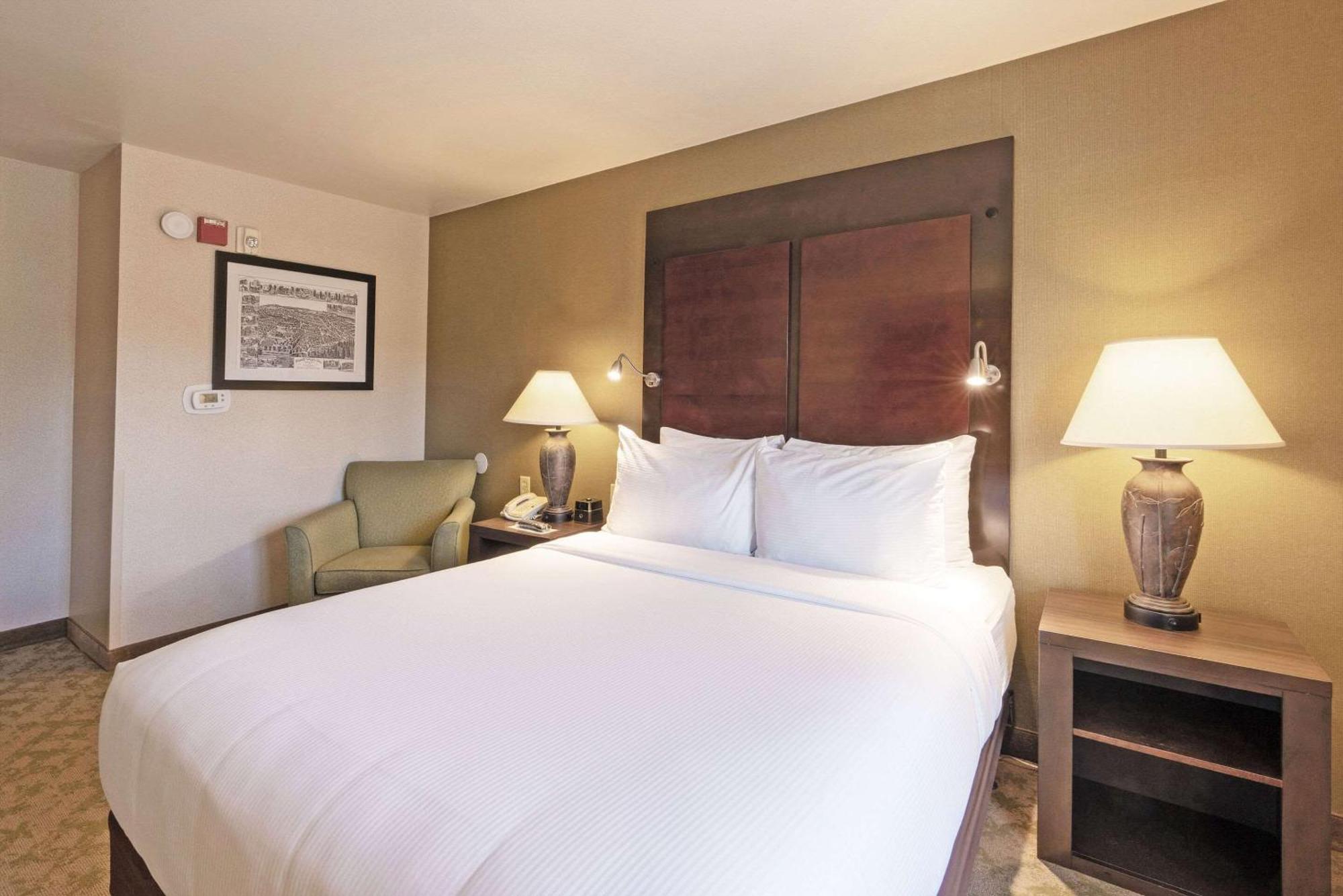 Gold Miners Inn Grass Valley, Ascend Hotel Collection Exteriör bild